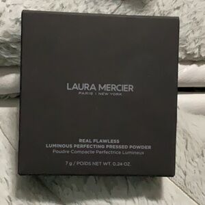 Laura Mercier New York Translucent Honey